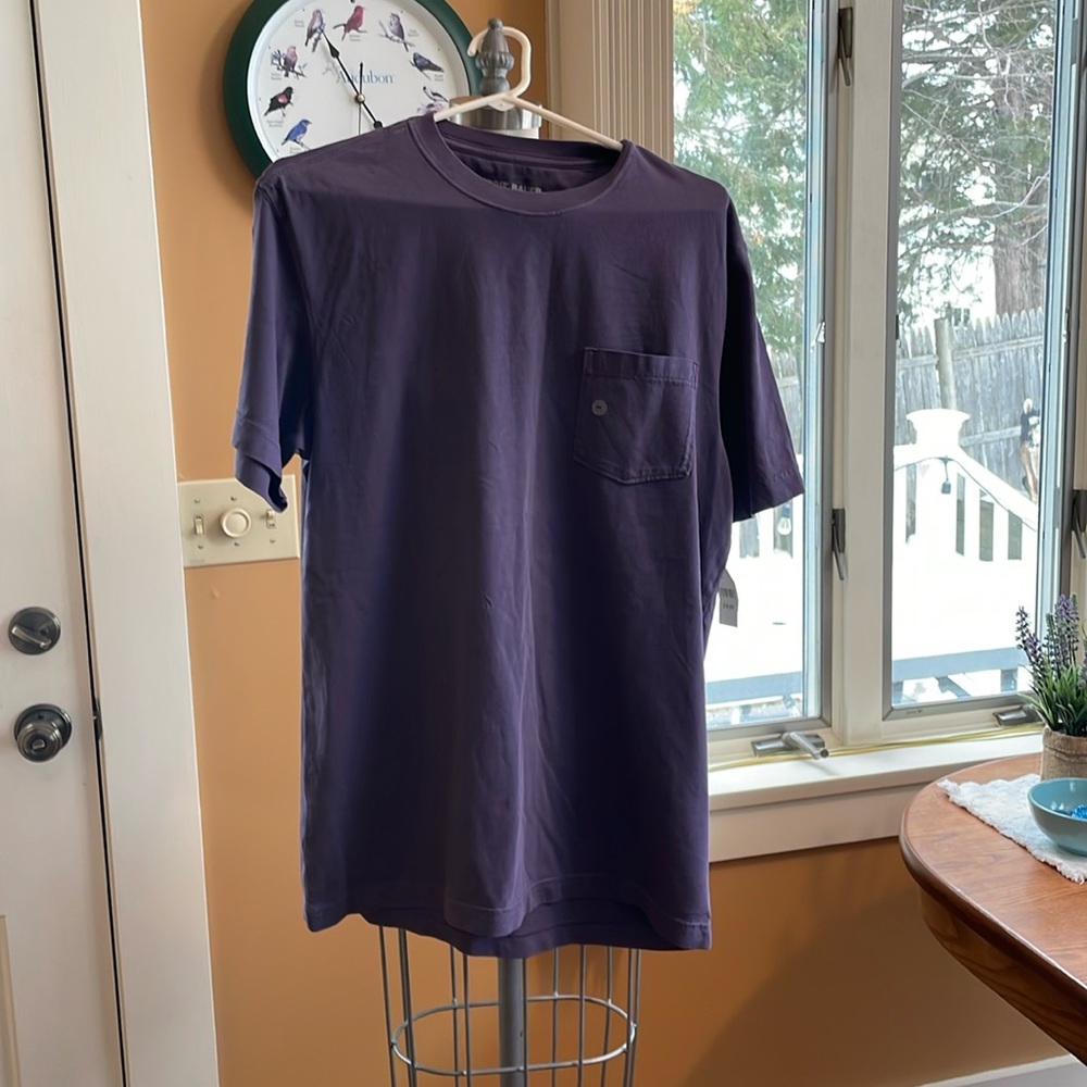 Men’s T-Shirt Purple Eddie Bauer Medium.